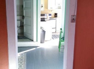 730 Monroe St, Mount Hope, WV 25880