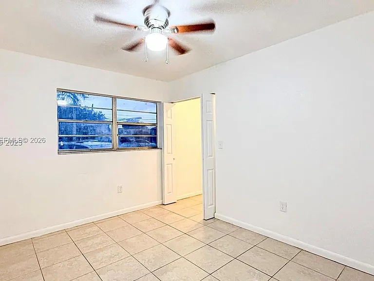 5100 SW 41st St #115 — Photo 8
