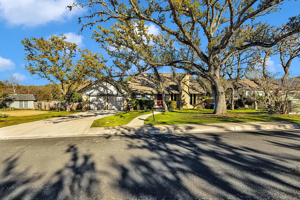 Building Photo - 11506 Whisper Cir
