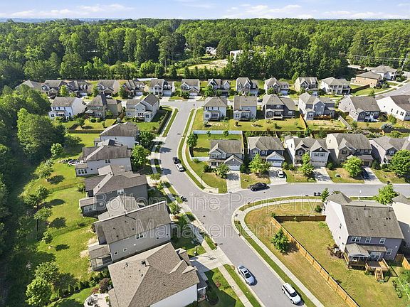 5th image of 2496 Emily Brook Way