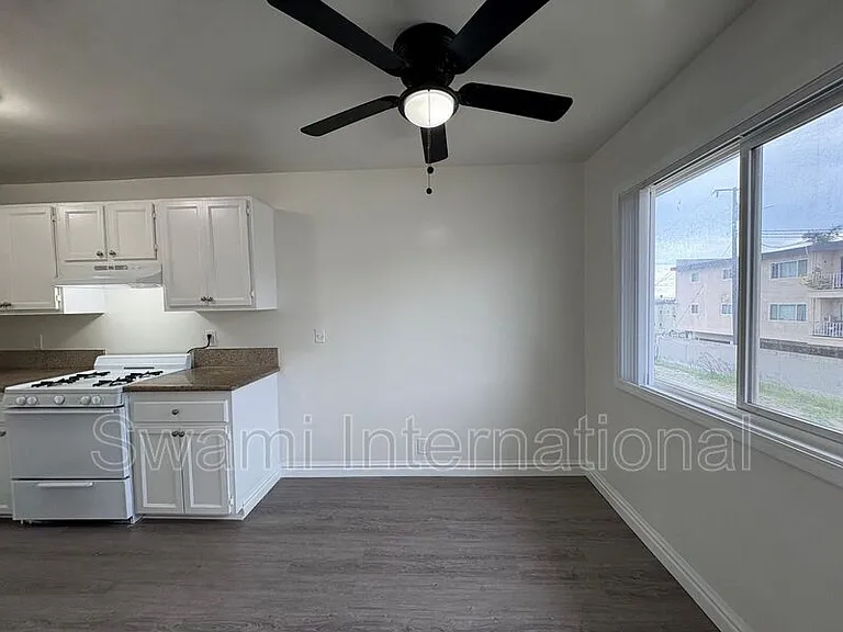 3615 W 104th St #15 — Photo 16