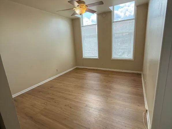 190 SE Mill St, 190 SE Mill St #3, Dallas, OR 97338