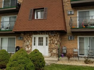 8110 W 84th St APT 6, Justice, IL 60458