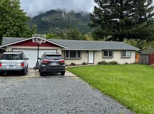 1773 Darrell Cir, Grants Pass, OR 97527