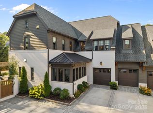 1215 S Kings Dr, Charlotte, NC 28207
