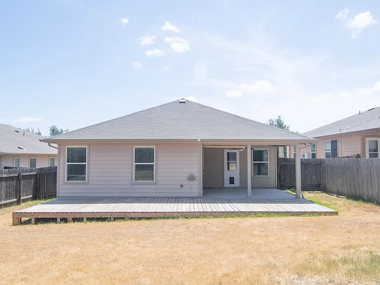 504 Comal Run — Photo 26