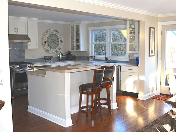 3rd image of 26 McGuirk St