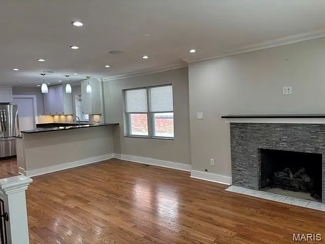 4 bed, 3.0 bath, 1526 sqft, $2,995 — Photo 3