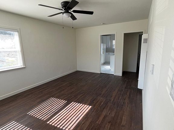 2nd image of 2527 N Brighton St #2527