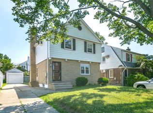 75-55 180th St, Fresh Meadows, NY 11366
