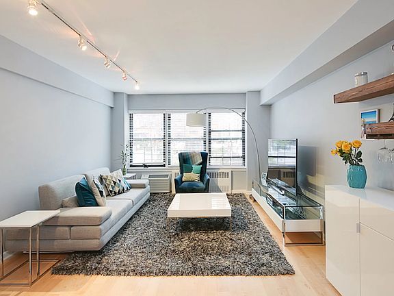 2nd image of 120 E 36th St APT 8E