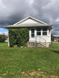 385 Como Ave, Struthers, OH, 44471