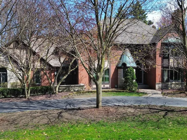 7249 Camden Ct, Bloomfield Hills, MI 48301
