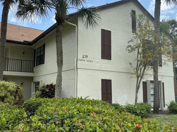 3209 Jog Park Drive #2914, Greenacres, FL 33467