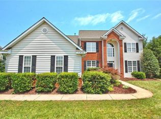 11016 Royal Colony Dr, Waxhaw, NC 28173