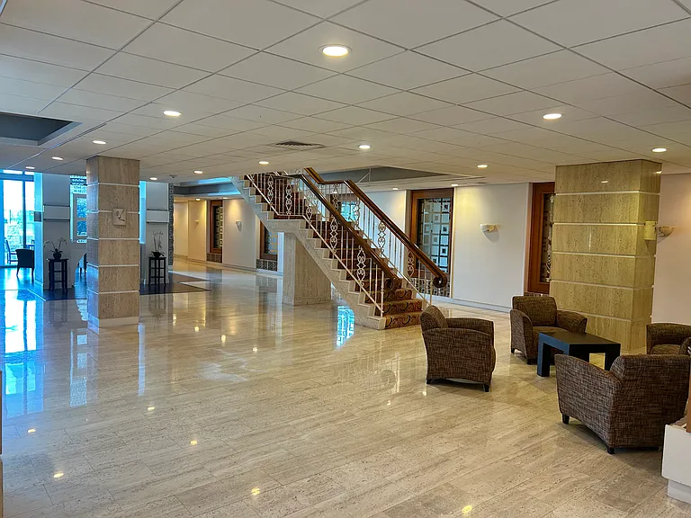 2899 Collins Ave #604 — Photo 30