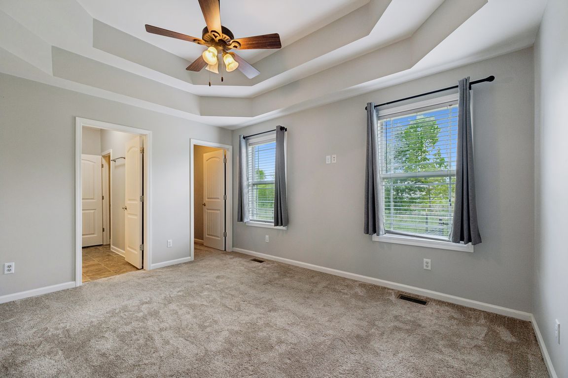 next background image