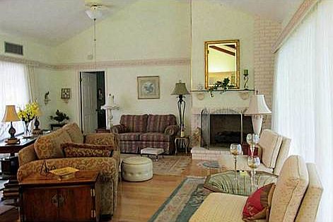 4th image of 10210 Sago Ct