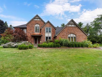 1906 Independence Ct, Rochester Hills, MI, 48306