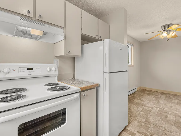Riviera Apartments Northgate — Photo 40