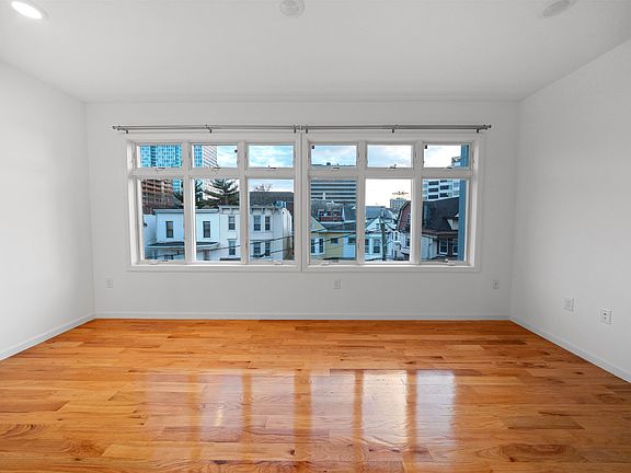 4th image of 60 Cottage St APT 3B