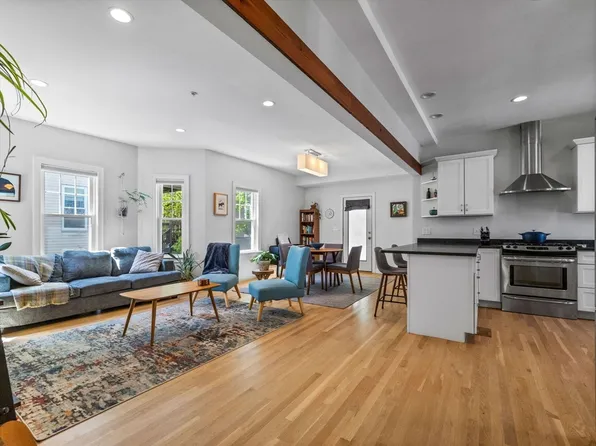 17 Glade Ave #1, Jamaica Plain, MA 02130