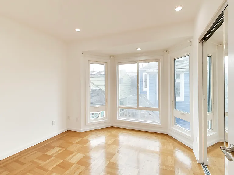 3033 Turk Blvd #4 — Photo 13