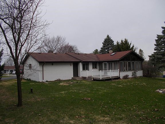 3rd image of 11233 Bayberry Dr