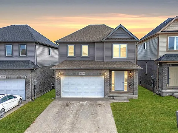 3250 Turner Cres, London, ON N6M 0B4