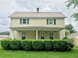 213 Biggs Ave, Conesville, OH 43811