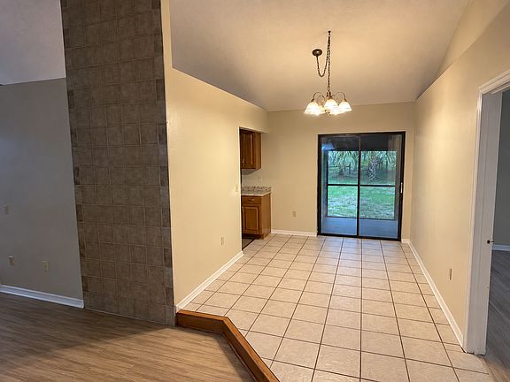5th image of 10011 SW 86th Ter