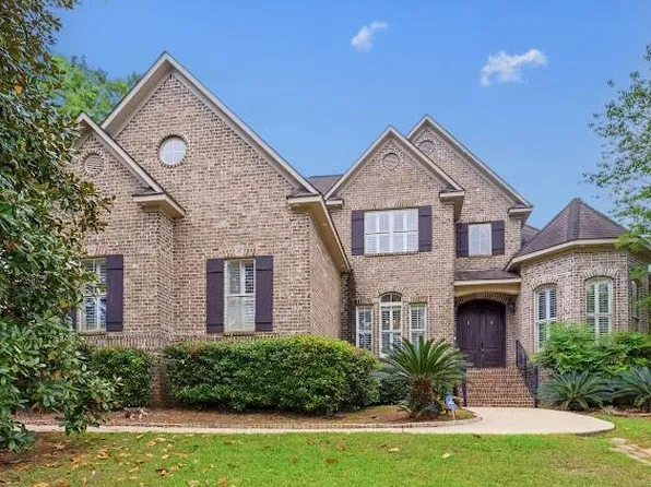 9205 Redberry Dr, Mobile, AL 36695