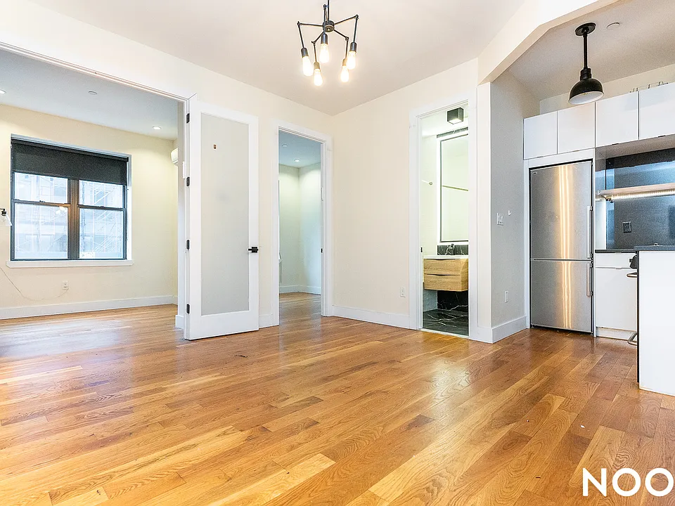 595 Myrtle Ave #2A