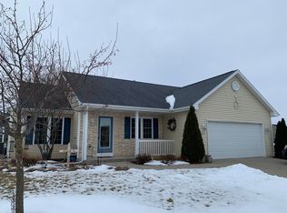 275 E Lake View Dr #1/1, Whitewater, WI 53190