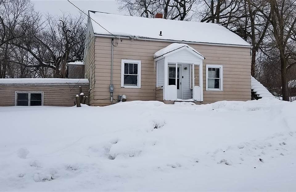 1st image of 208 La Clede Ave