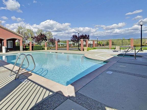 4th image of 885 Halidon Way APT 524