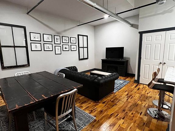 5th image of 170 Glen St #2