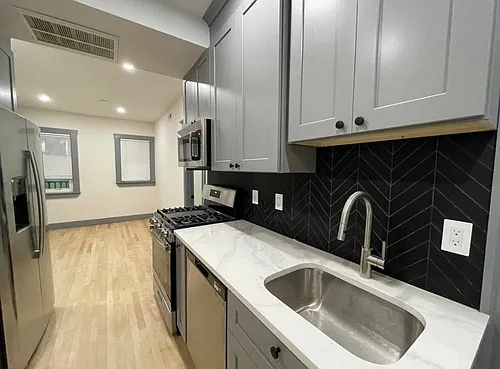 41 Long Ave Photo 1