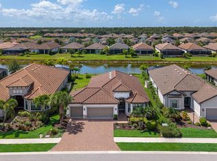 5365 Salcano St, Sarasota, FL 34238