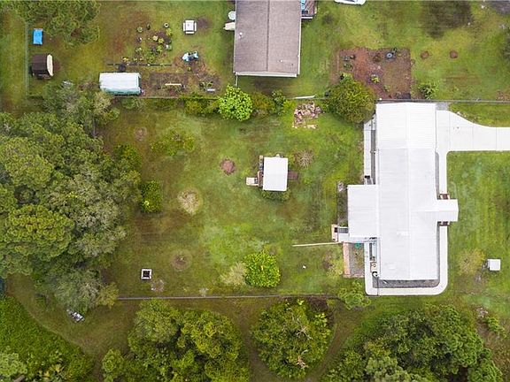 2nd image of 5849 NE 4th Ln