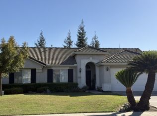 5347 W Dorothea Ave, Visalia, CA 93277