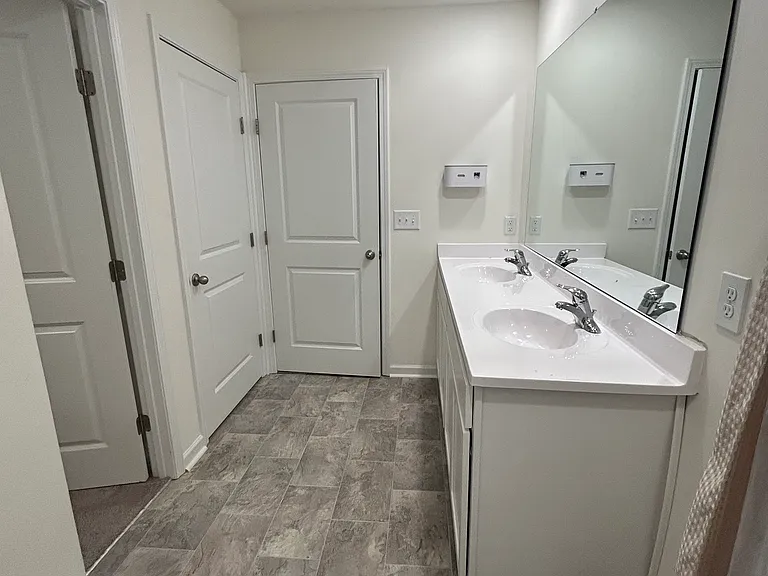 2940 Brooks Meadow Ln — Photo 30