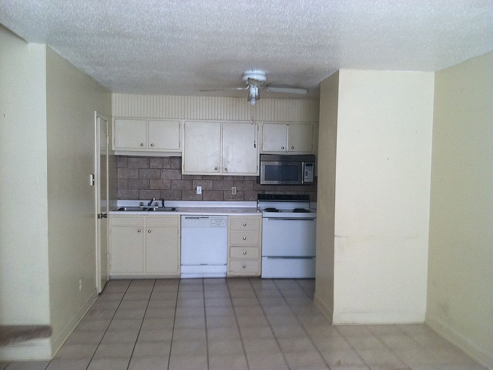 1st image of 7720 E Kings Hwy APT 9