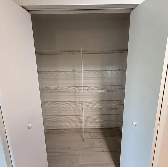 Superior Manor II — Photo 10