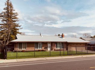 7237 Palmer House Dr, Sacramento, CA 95828