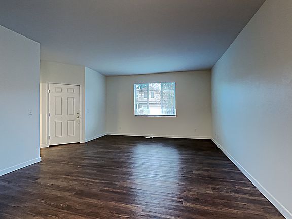 4th image of 18112 17th Avenue Ct E