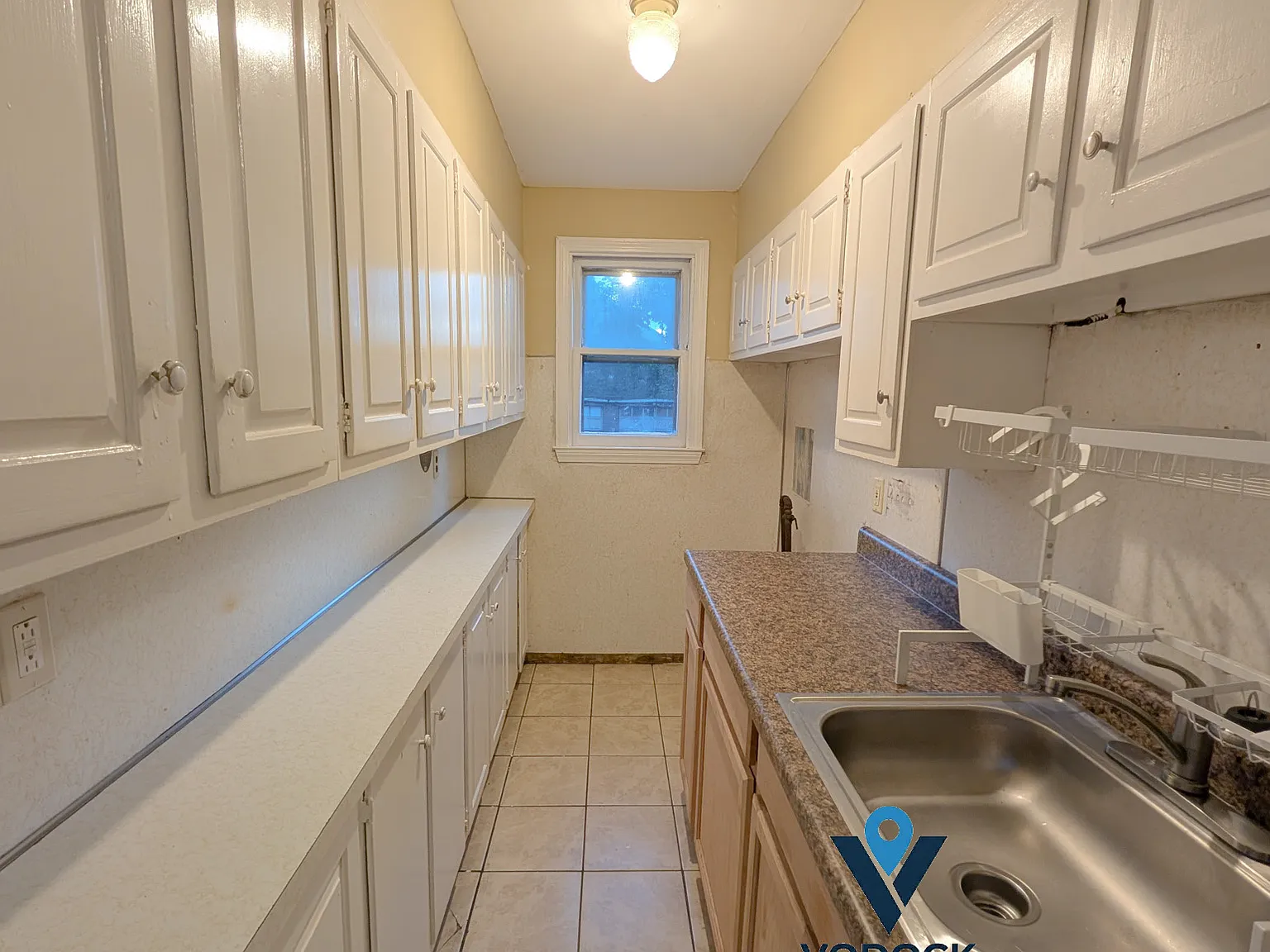 3 bed, 1500 sqft, $2,200 — Photo 3