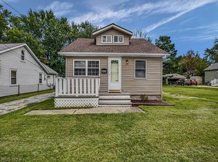 5633 Park St, Mentor On The Lake, OH 44060