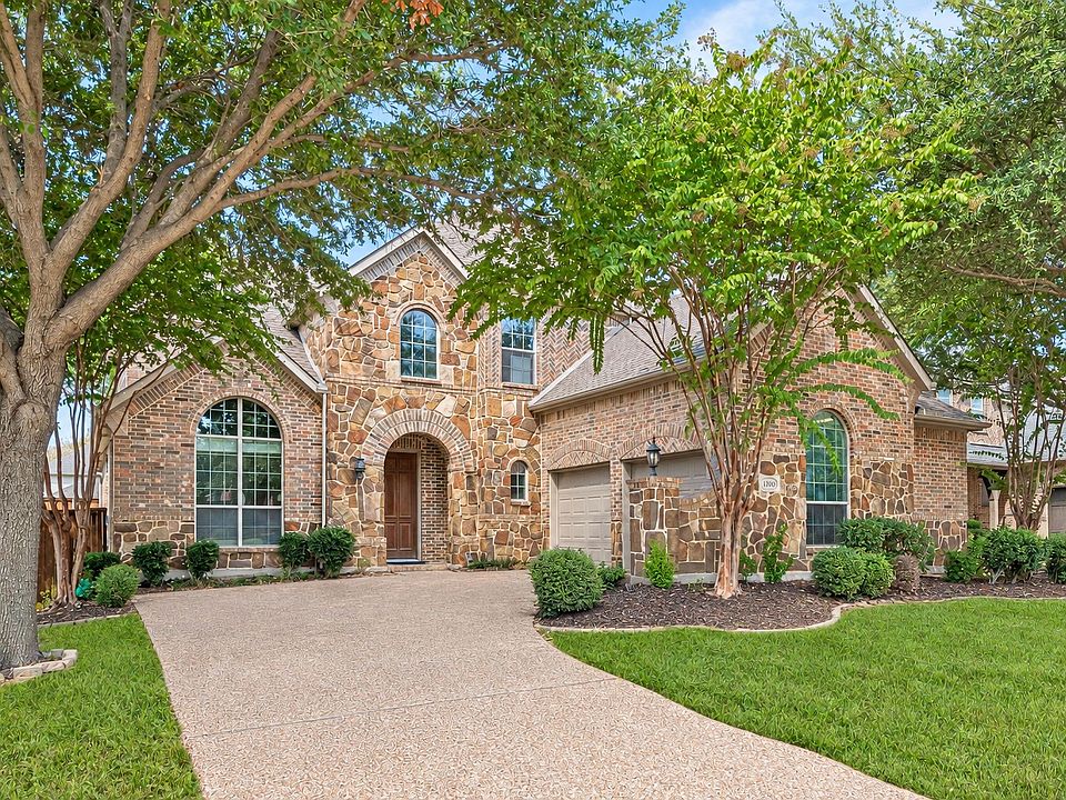 1st image of 1303 Kerrville Dr
