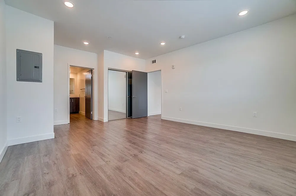 Sherman Villas at Lake Balboa, LLC — Photo 3